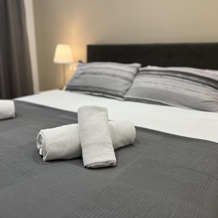 Apartamenticos Plaza Las Armas III Σαραγόσα Εξωτερικό φωτογραφία