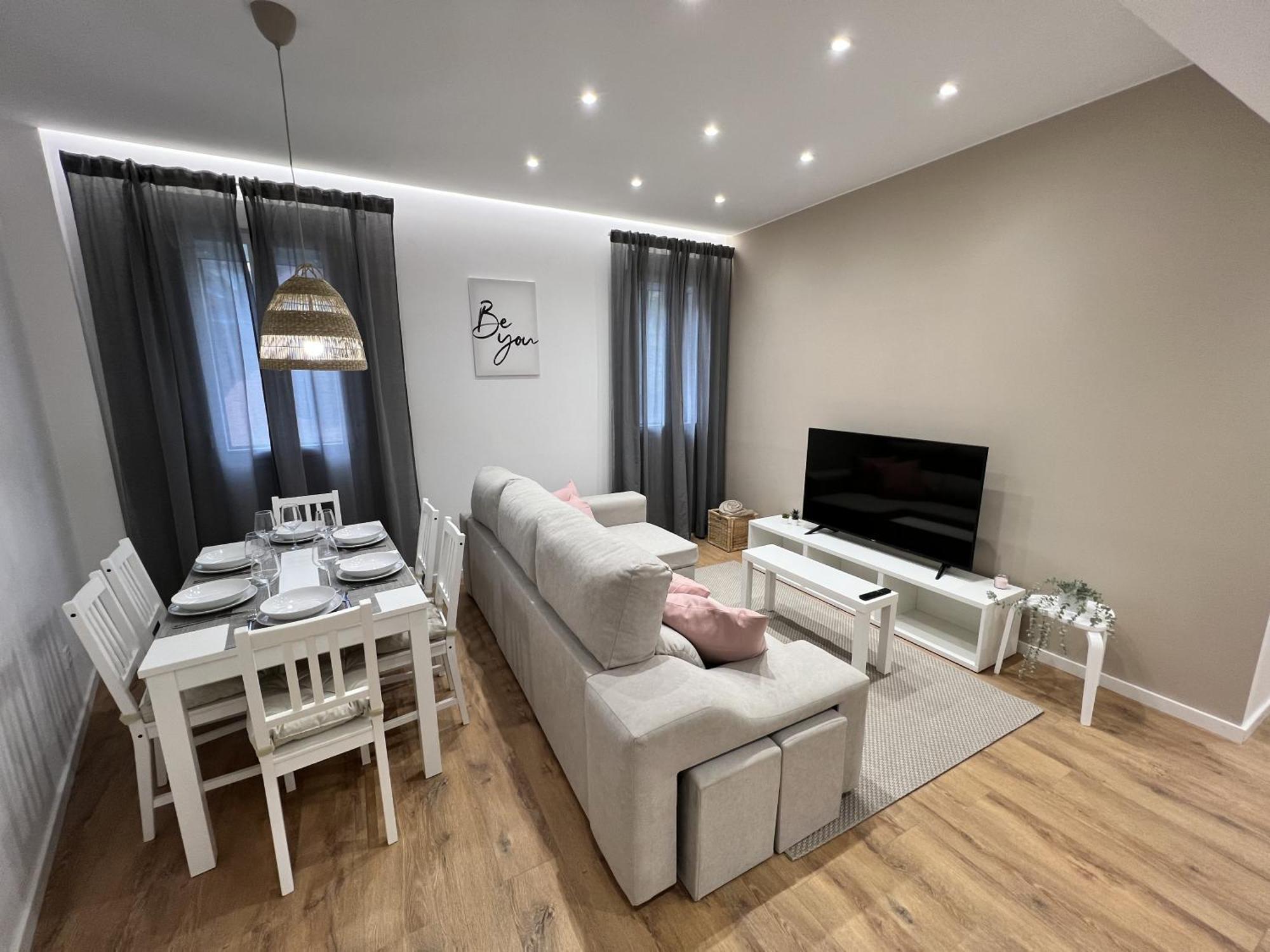 Apartamenticos Plaza Las Armas III Σαραγόσα Εξωτερικό φωτογραφία